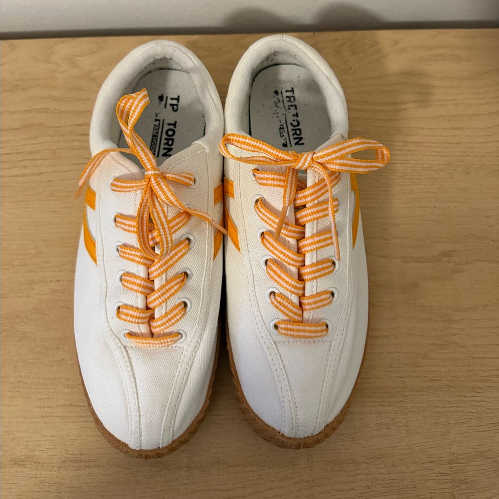 Tretorn Women's White and Orange Sneakers